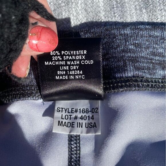 TEREZ Heathered Gray Leggings w/Colorful Side Stripes. Size Medium. EUC! - Picture 7 of 7